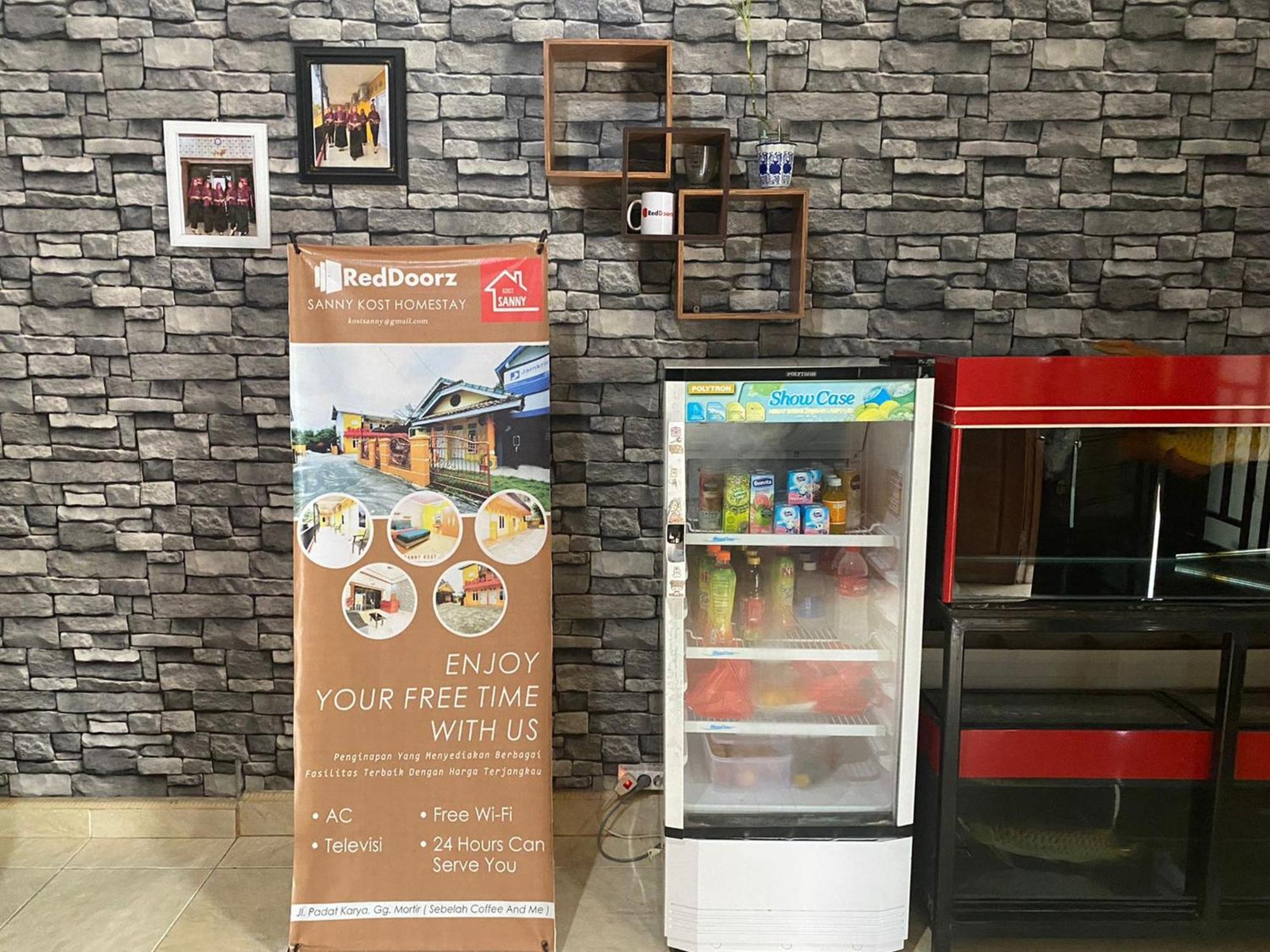 Reddoorz @ Jalan Padat Karya Prabumulih Perabumulih Buitenkant foto